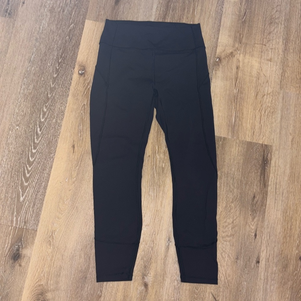 Lululemon black leggings 8